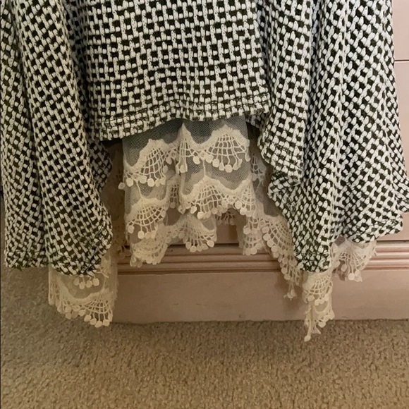 Blouse - Picture 3 of 5